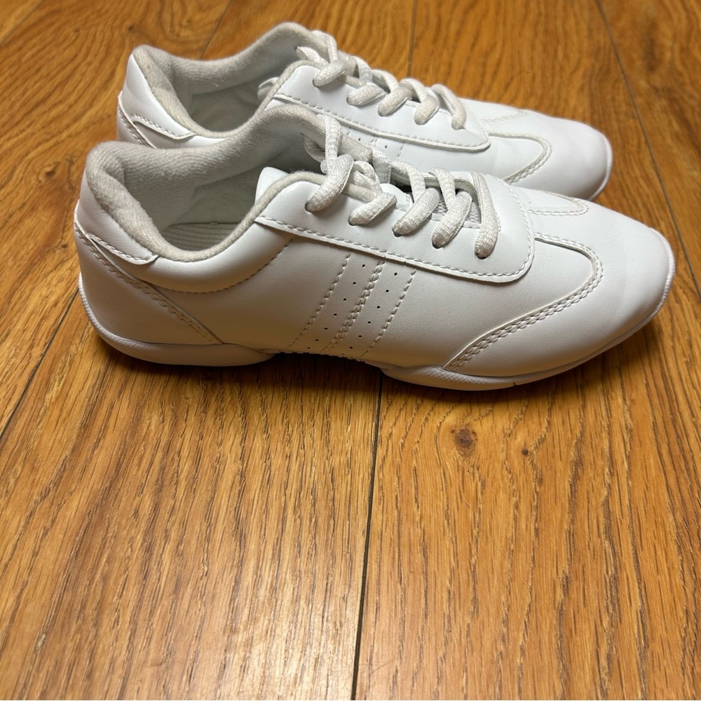 BAXINIER White Cheerleading Shoes Competition Cheer Sneakers | Size EU 34 US 2.5